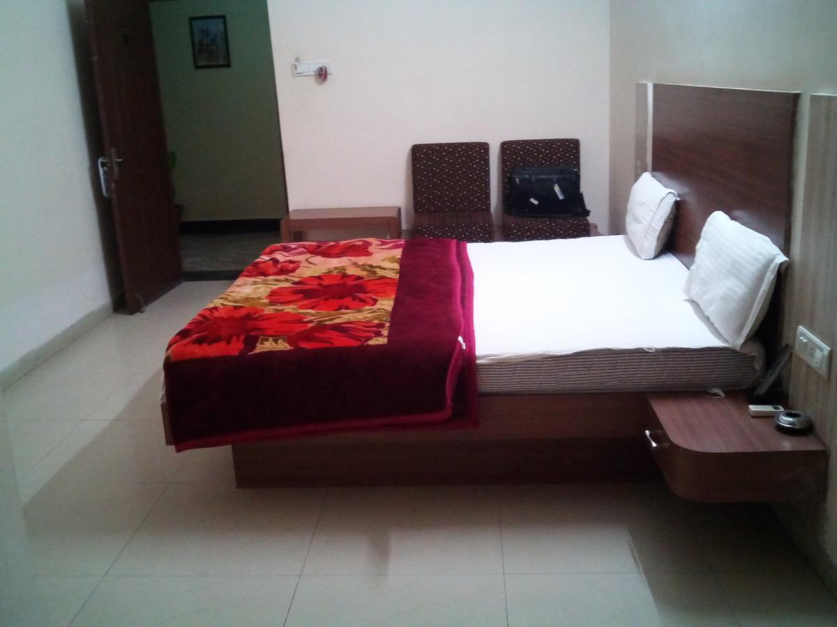 Hotel Shree Sai Shraddha Raigarh Exterior photo