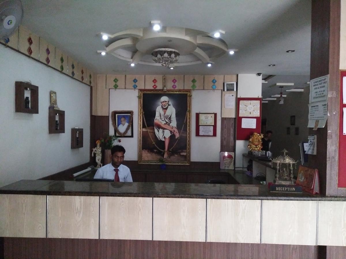 Hotel Shree Sai Shraddha Raigarh Exterior photo