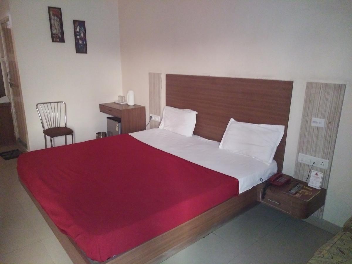 Hotel Shree Sai Shraddha Raigarh Exterior photo